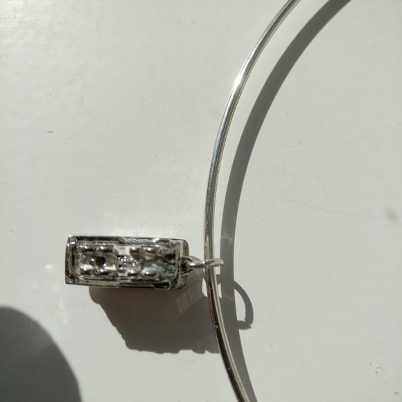 BRAND NEW STERLING SILVER POWELL-MASON CABLE CAR CHARM - Picture 10 of 10